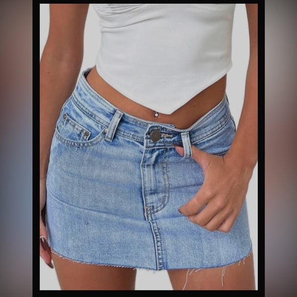 Just Quella Women's High Waisted Jean Skirt Fringed Slim Fit Denim Mini Skirt - Picture 4 of 14